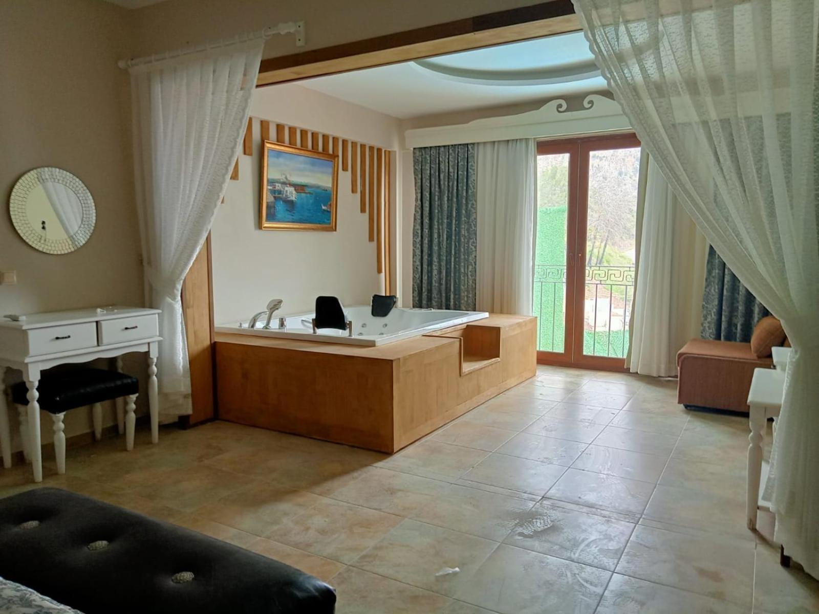 Alya Villa Butik Hotel Turunç Buitenkant foto